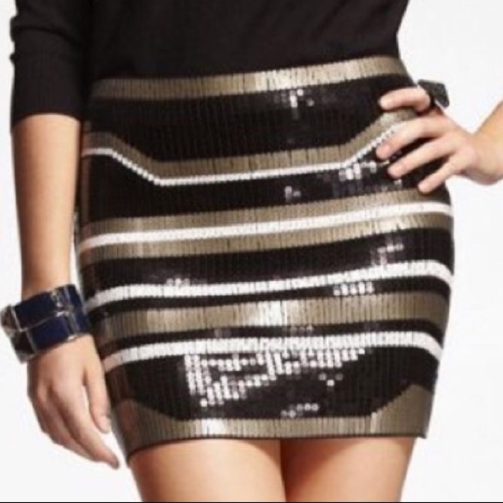 Express Art Deco sequin skirt size XS